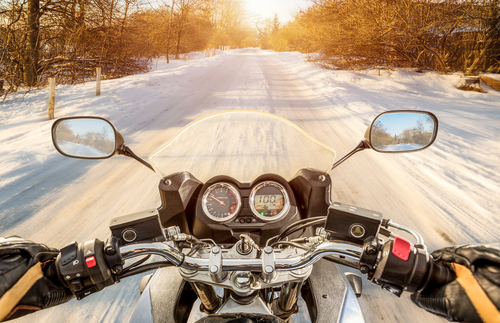 How to Ride a Motorcycle During the Winter Season